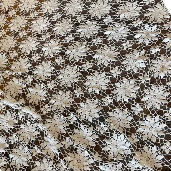 VINTAGE handmade crochet queen size bedspread off white queen size
